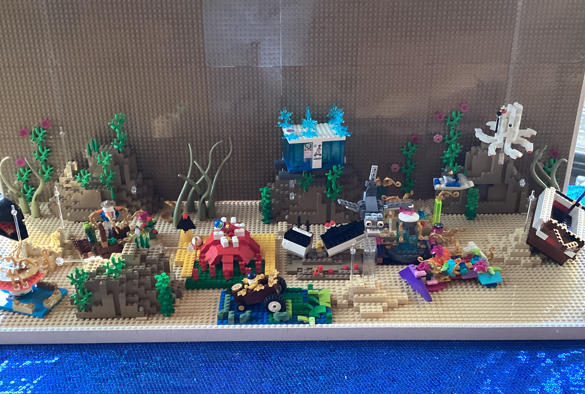 Legobygge skapad av  Viola Lindell